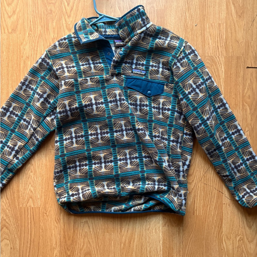 Patagonia Blue and Brown Sweatshirt Cozy Casual Wear